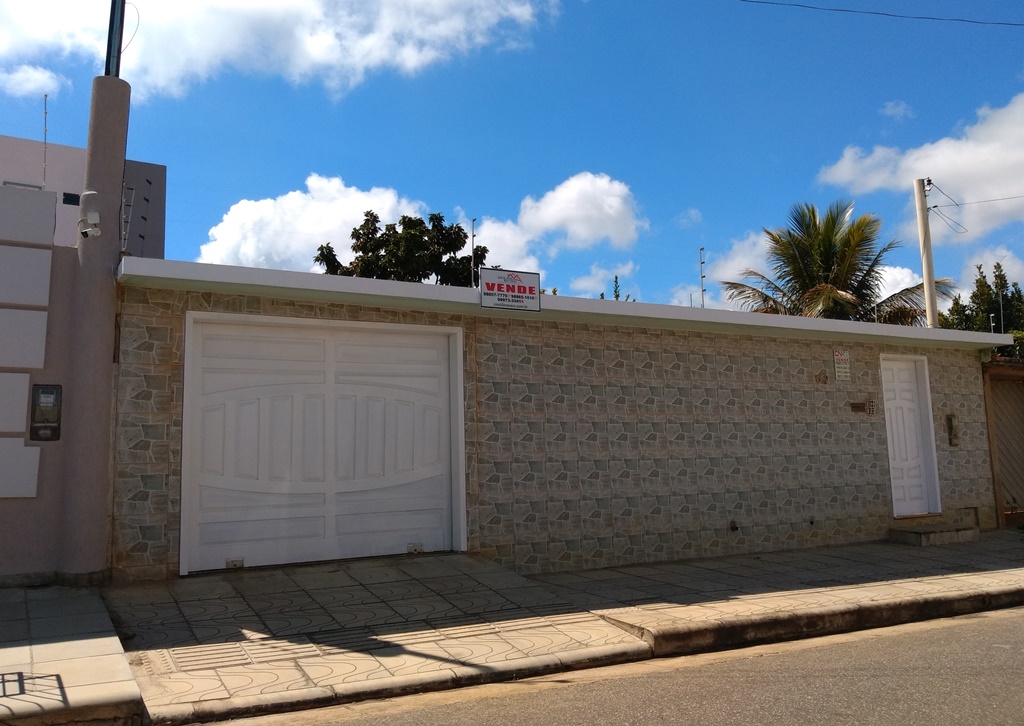 Casa no Bairro Candeias para alugar, em Vitória da Conquista - Bahia - Imagem 17